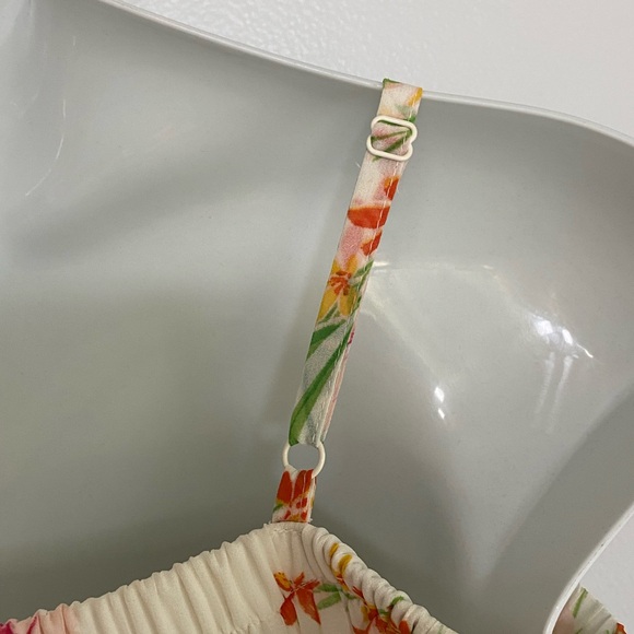 AS U WISH Cream & Tropical Floral Print High-Low Off The Shoulder Dress SKU1122 - Picture 6 of 12